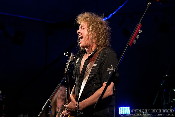 Y&T