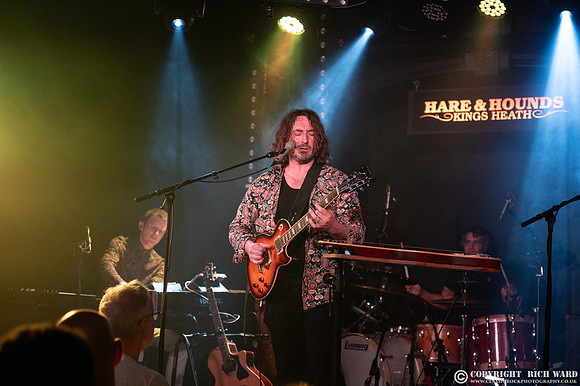 Wille & The Bandits