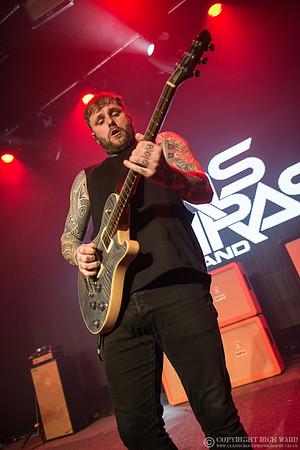 Kris Barras Band