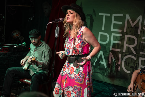 Elles Bailey