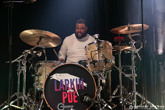 Larkin Poe