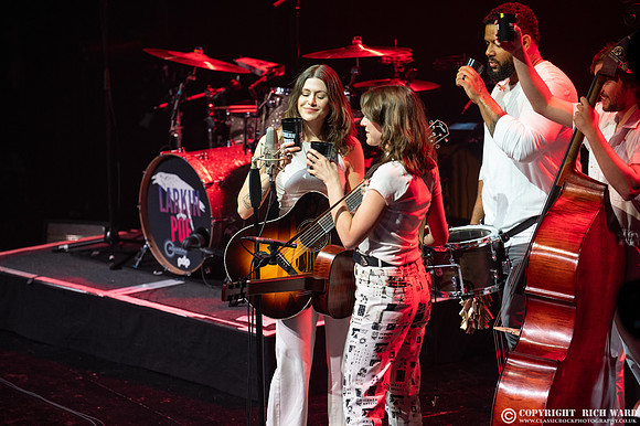 Larkin Poe