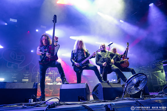 Saxon