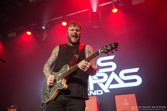 Kris Barras Band