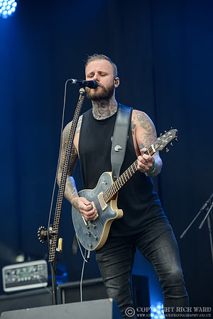 Kris Barras Band
