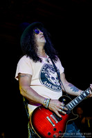 Slash featuring Myles Kennedy & The Conspirators