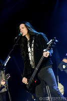 Slash featuring Myles Kennedy & The Conspirators