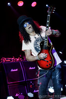 Slash featuring Myles Kennedy & The Conspirators