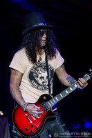 Slash featuring Myles Kennedy & The Conspirators
