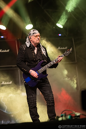 Saxon