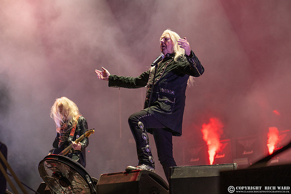 Saxon