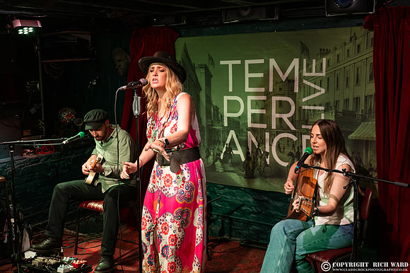 Elles Bailey