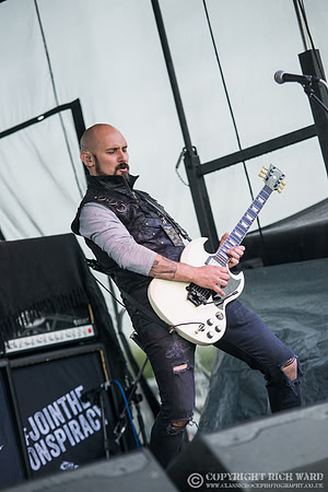 White Raven Down
