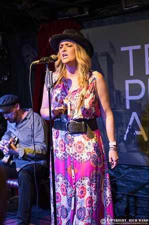 Elles Bailey