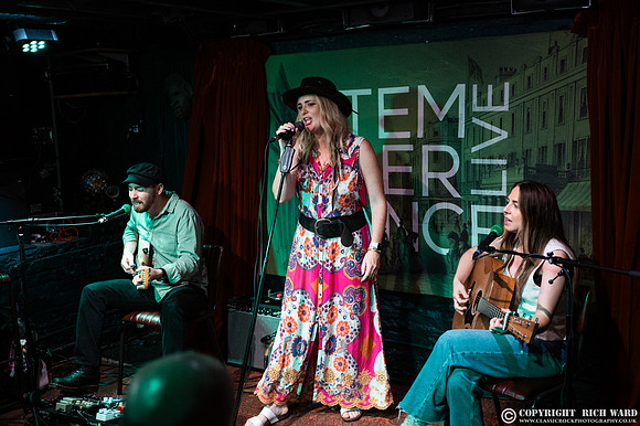 Elles Bailey