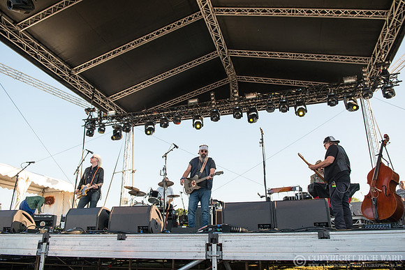 Steve Earle