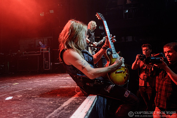 Dead Daisies