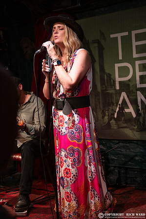 Elles Bailey