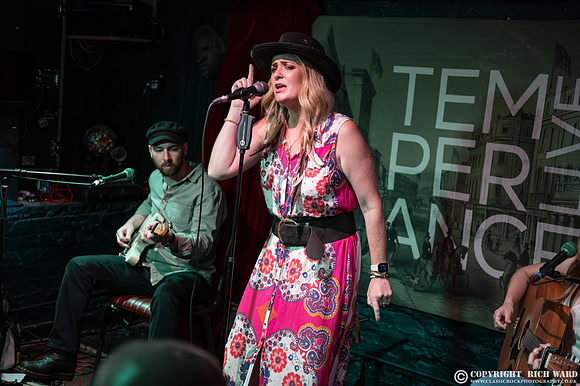 Elles Bailey