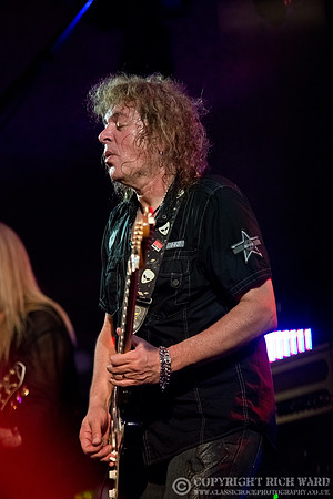 Y&T