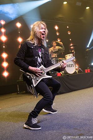 Fozzy