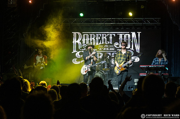 Robert Jon & The Wreck