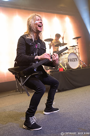 Fozzy