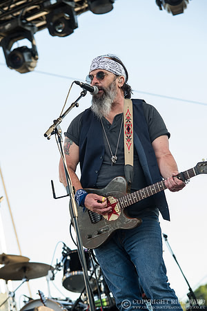 Steve Earle