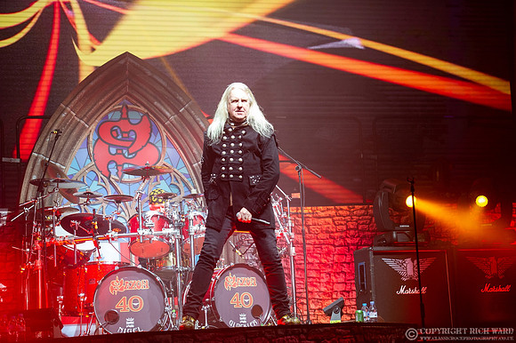 Saxon
