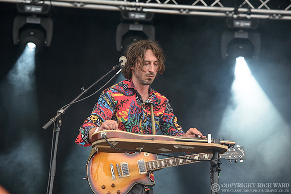 Wille & The Bandits