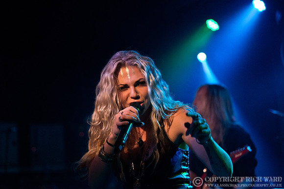 Kobra & The Lotus