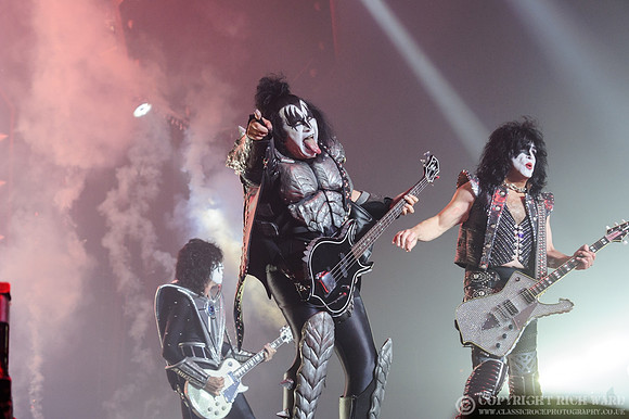 KISS