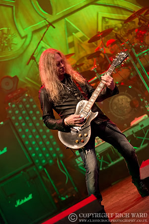 Saxon
