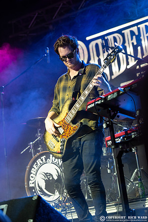 Robert Jon & The Wreck