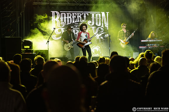 Robert Jon & The Wreck