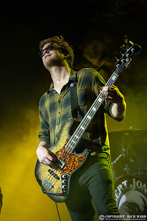 Robert Jon & The Wreck