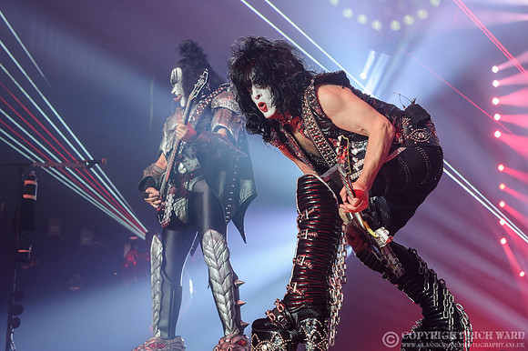 KISS