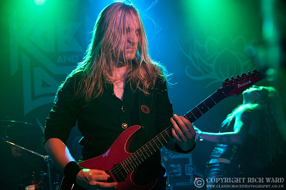 Kobra & The Lotus