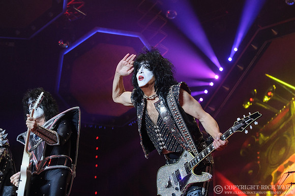 KISS