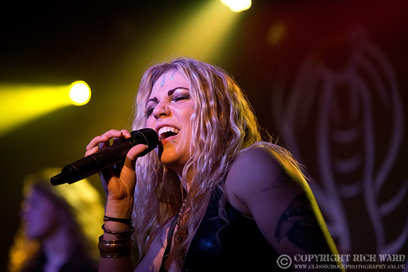 Kobra & The Lotus