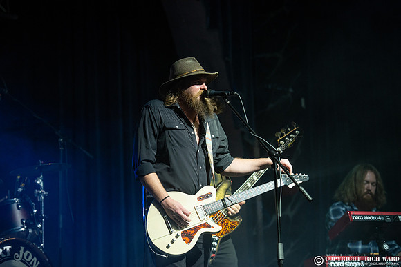 Robert Jon & The Wreck