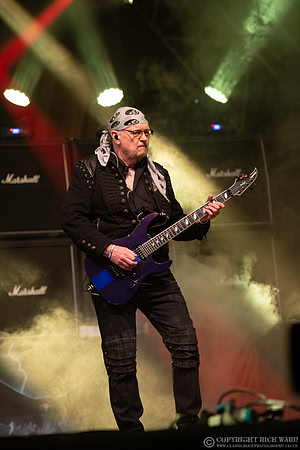 Saxon