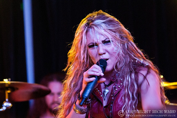 Kobra & The Lotus