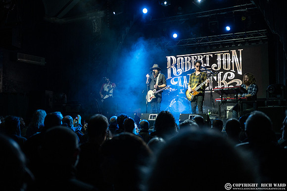 Robert Jon & The Wreck