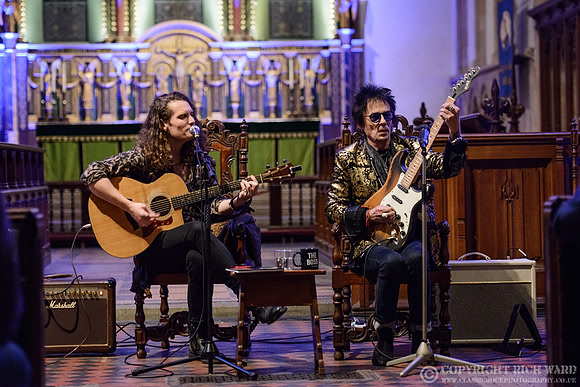 Earl Slick