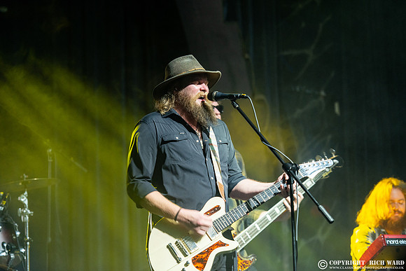 Robert Jon & The Wreck