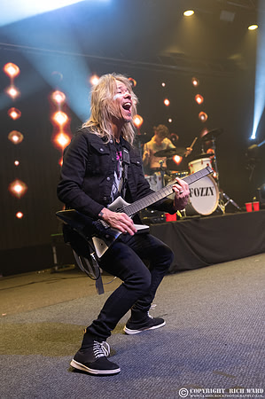 Fozzy