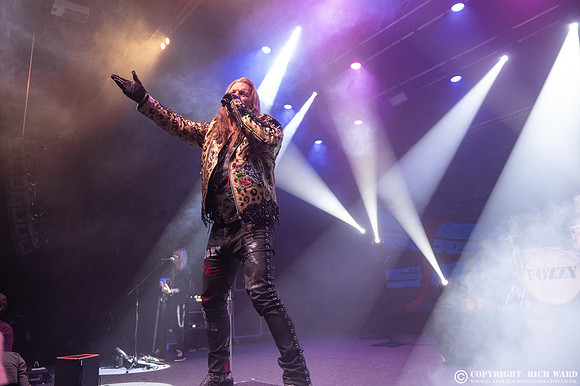 Fozzy