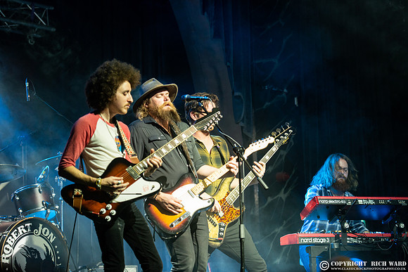 Robert Jon & The Wreck