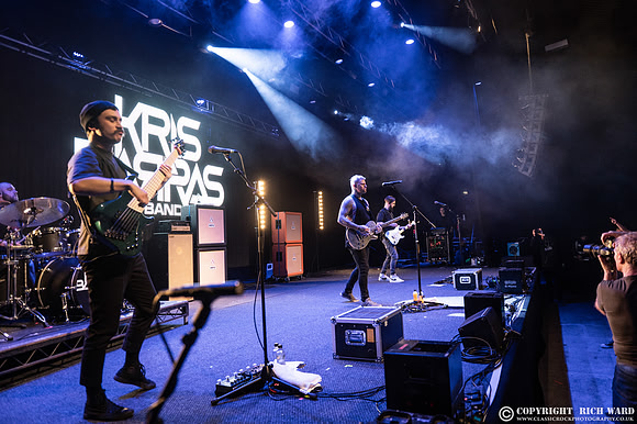 Kris Barras Band